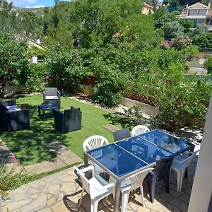 villa-a-marseille-dans-un-cadre-bucolique.fr-provencehotel.com/